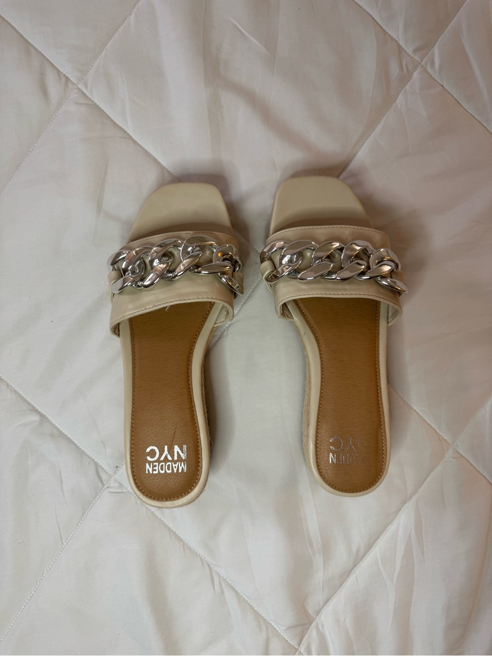 Madden NYC Women's Cream Chain-Accent Slide Sandals